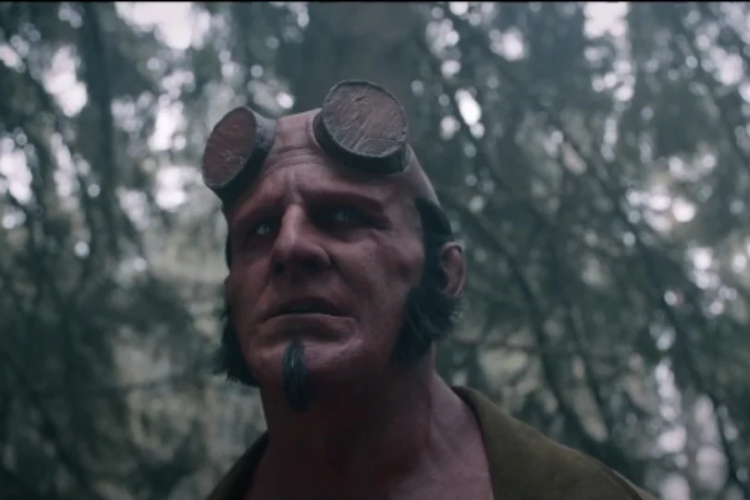 Hellboy e o Homem Torto